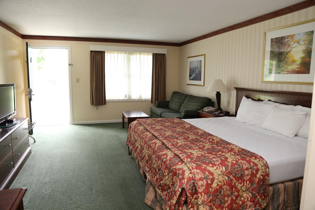 Fairbanks Inn เซนต์จอห์นสแบรี ภายนอก รูปภาพ