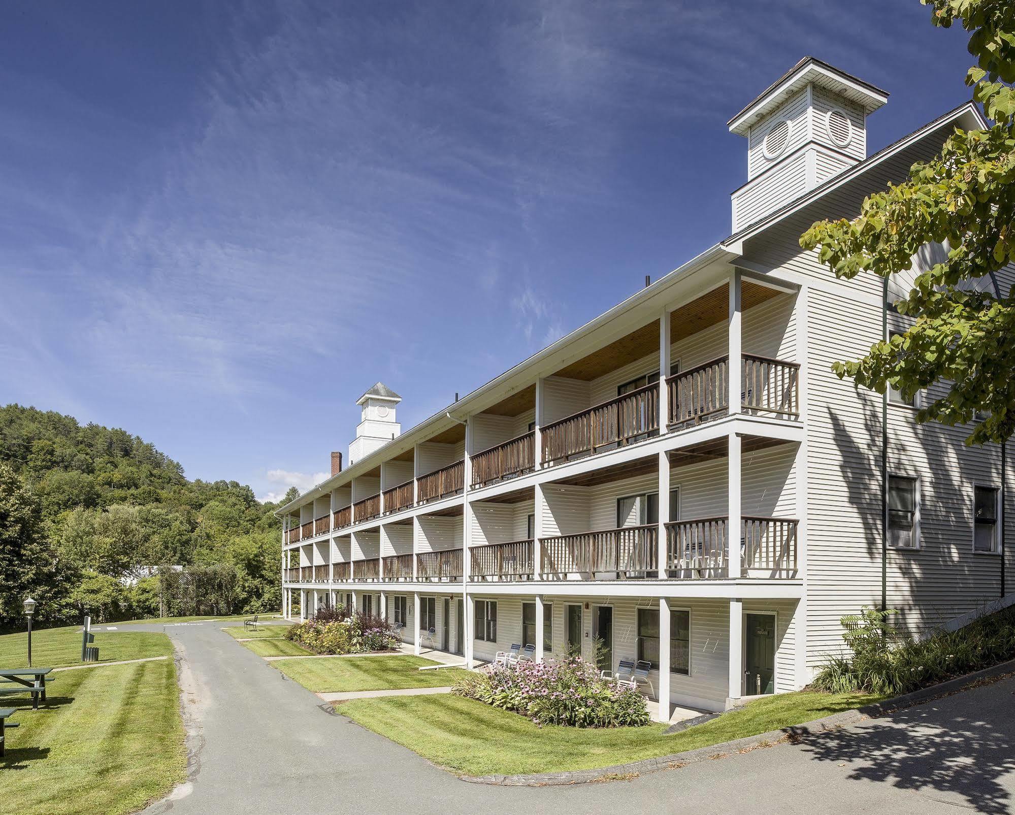 Fairbanks Inn เซนต์จอห์นสแบรี ภายนอก รูปภาพ