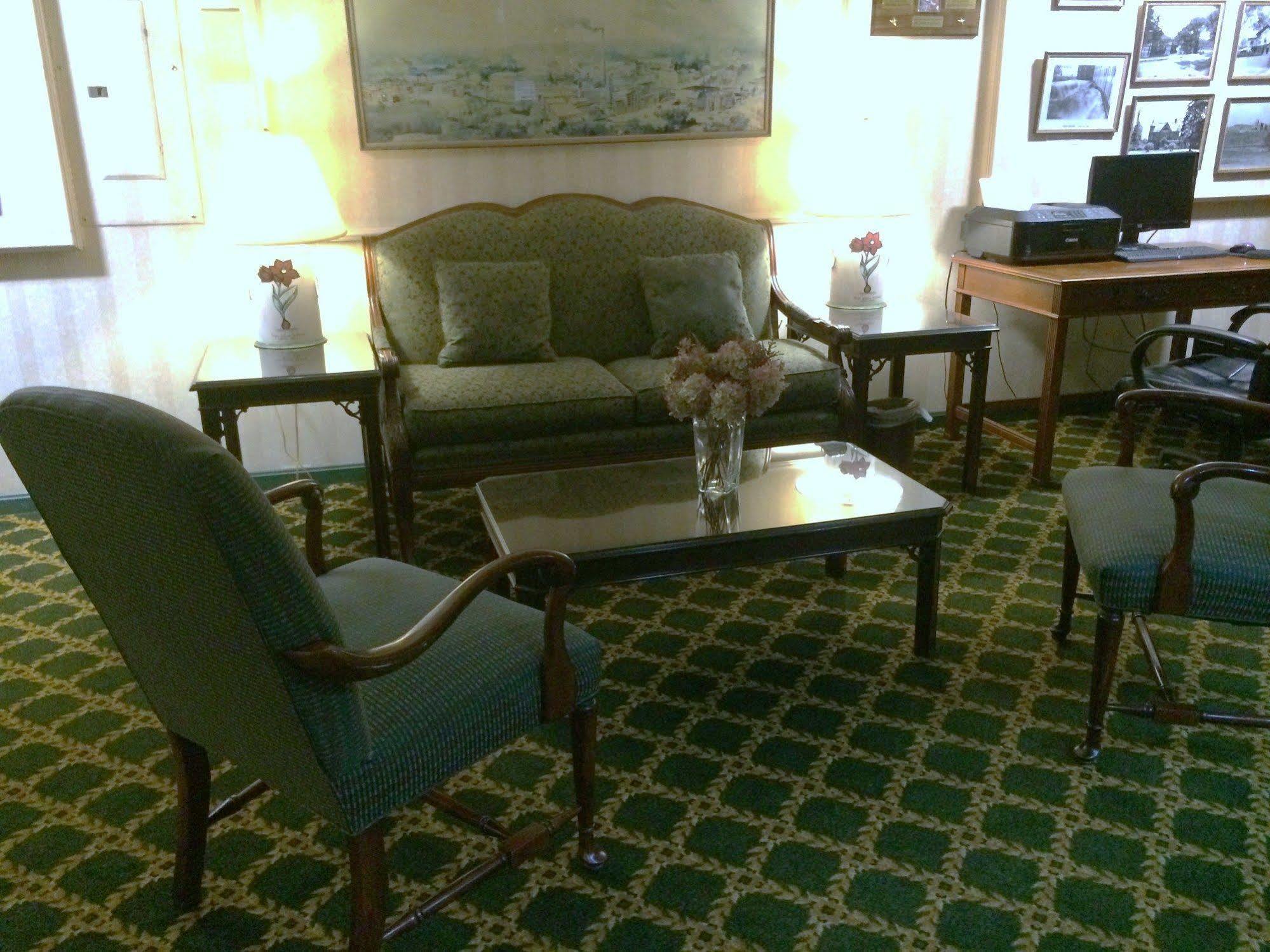 Fairbanks Inn เซนต์จอห์นสแบรี ภายนอก รูปภาพ