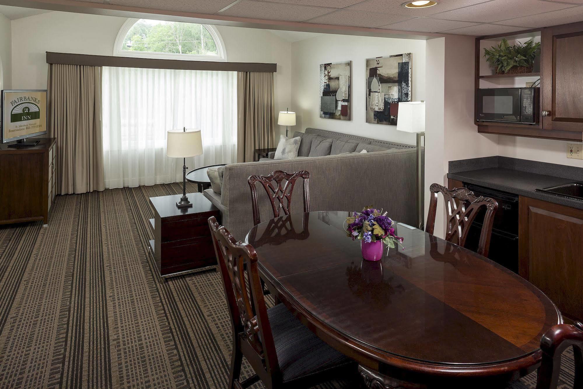 Fairbanks Inn เซนต์จอห์นสแบรี ภายนอก รูปภาพ