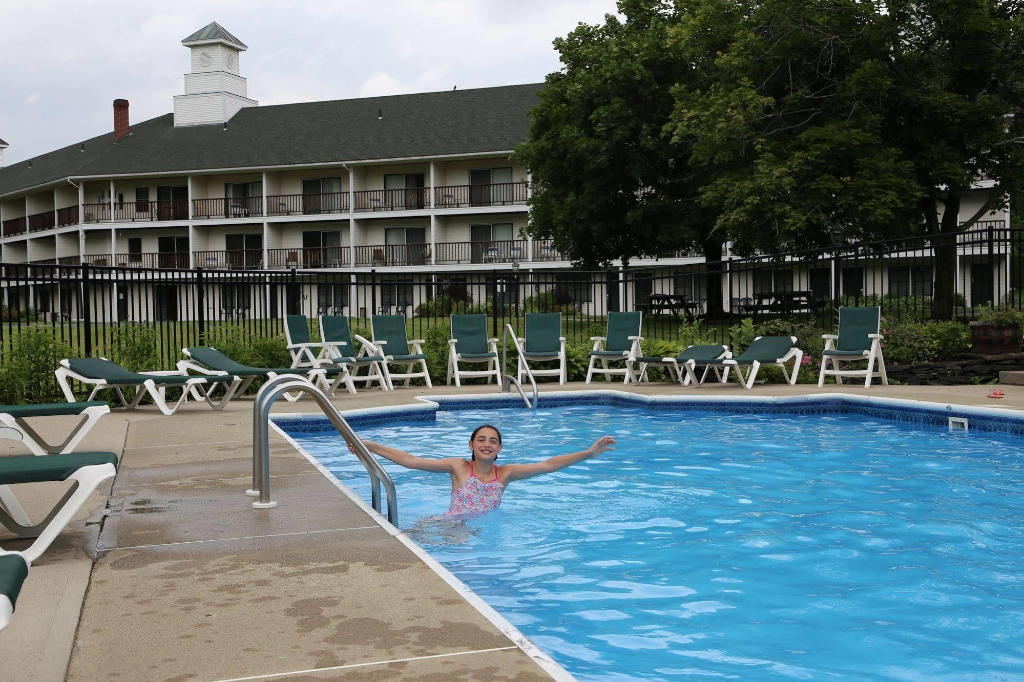 Fairbanks Inn เซนต์จอห์นสแบรี ภายนอก รูปภาพ